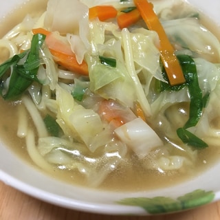 中華そばで☆キャベツとニラの醤油ラーメン(^ ^)